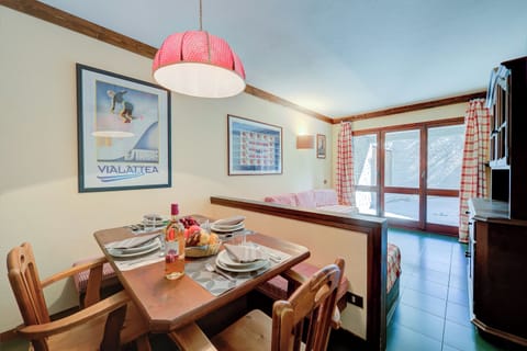 Living and dining room