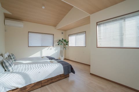 Superior Villa, Balcony | Individually decorated, blackout drapes, free WiFi, bed sheets