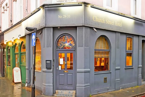 Entrance / Reception
