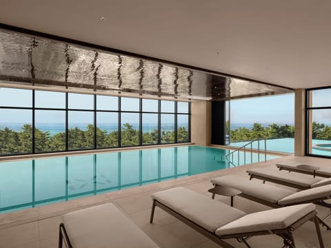 Indoor pool, outdoor pool
