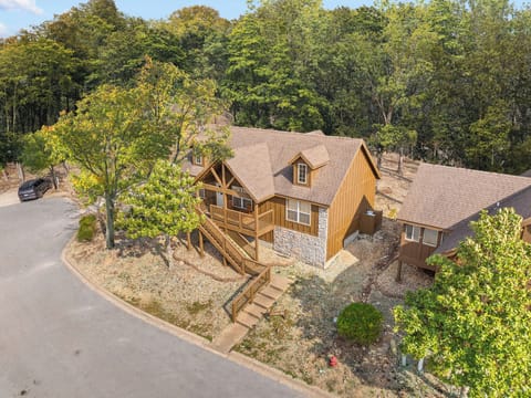 Private standalone cabin in StoneBridge Resort — your perfect Branson getaway