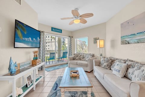 Welcome to "Latitude Adjustment" at Sunset Vistas! Living Room with Balcony Access