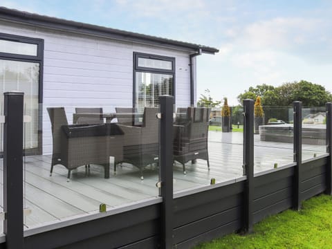 Exterior | Seagrass Lodge, Rhosfawr, near Pwllheli