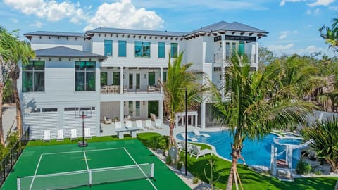 Welcome to Coastal Canopy - 6 Bedrooms 6 Full - 2 Half Baths - Sleeps 18