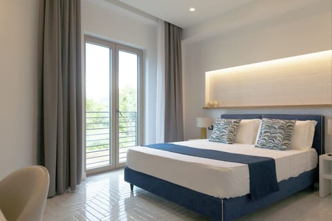 Superior Room, Garden View | In-room safe, desk, soundproofing, free WiFi