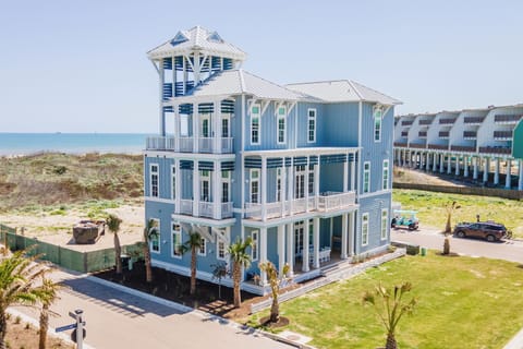 House (Multiple Bedrooms) | Front of property