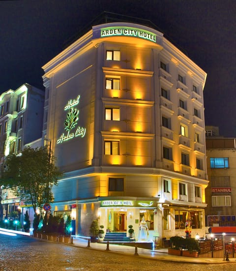 Front of property - evening/night
