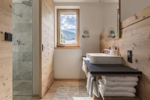 Family Room, Balcony, Garden View | Bathroom | Free toiletries, hair dryer, bathrobes, slippers