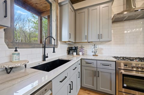 Fully stocked kitchen for preparing meals