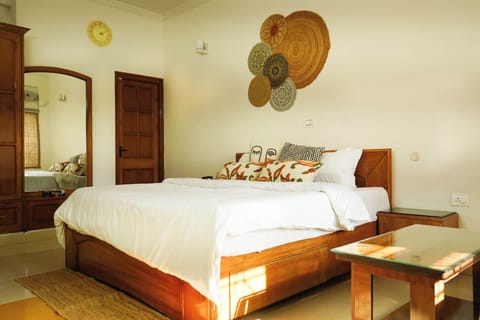 Signature Double Room, Balcony, Garden View | Egyptian cotton sheets, premium bedding, down comforters