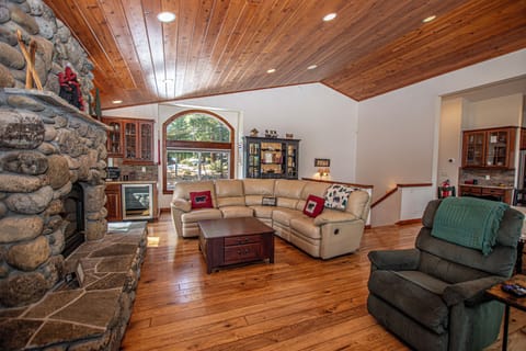 Tahoe Haven - Living Area