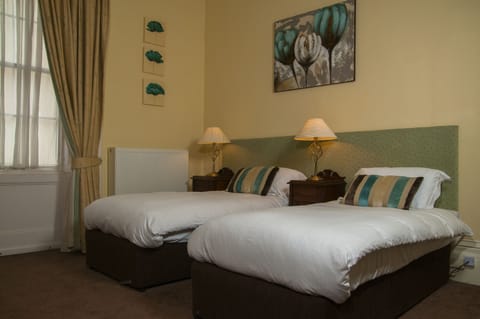 Deluxe Double or Twin Room | Egyptian cotton sheets, premium bedding, pillowtop beds, desk