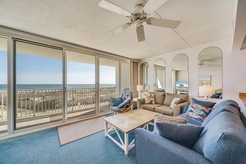 Welcome to Sea Gate 105!