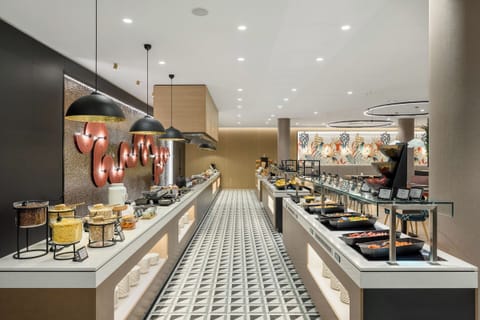Daily buffet breakfast for a fee