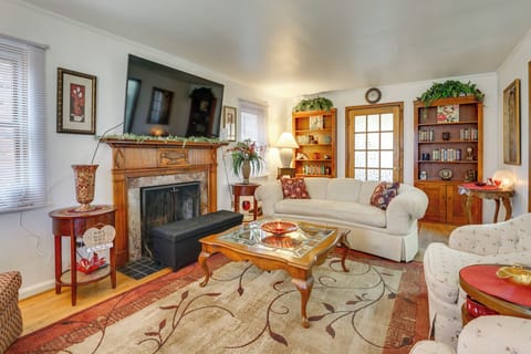 Royal Oak Vacation Rental | 3BR | 1.5BA | 1,500 Sq Ft | Stairs Required