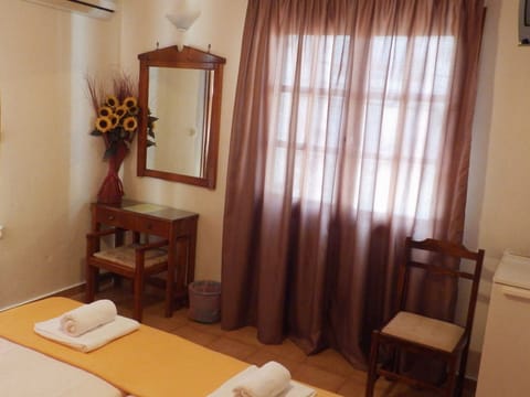 Standard Room | Desk, iron/ironing board, free WiFi, bed sheets