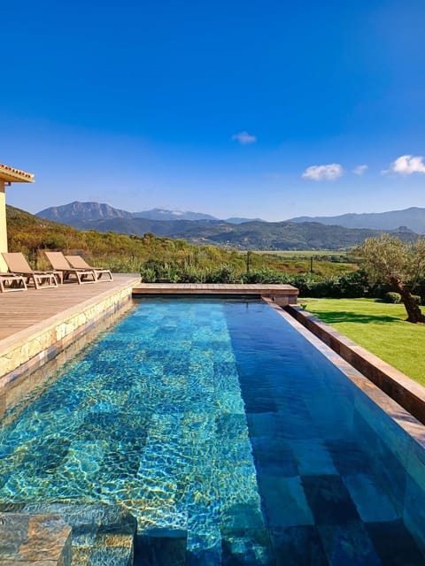 House | 4 bedrooms, Internet