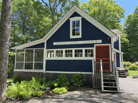 View of Woodland Lodge from the street