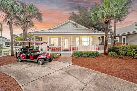 Welcome to your next stay at Sea Glass!