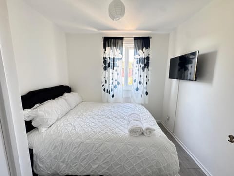 Apartment | 2 bedrooms, iron/ironing board, free WiFi, bed sheets