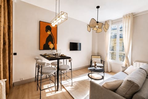 A cosy space to relax with double sofa bed, flat screen TV and high speed unlimited free Wi-Fi.