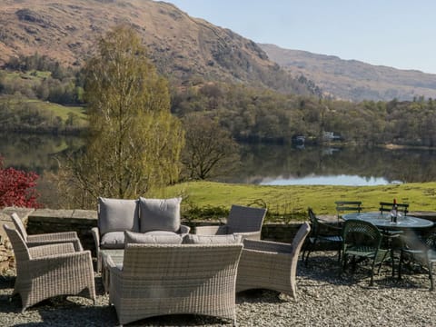 Cottage | Outdoor dining