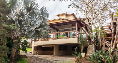 Facade / entrance