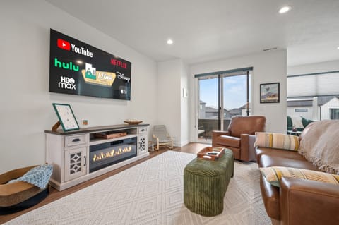 Lovely living room with modern decor.