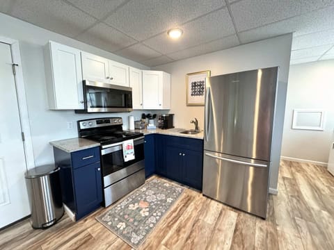 Full kitchen with everything you'll need to whip up a great meal