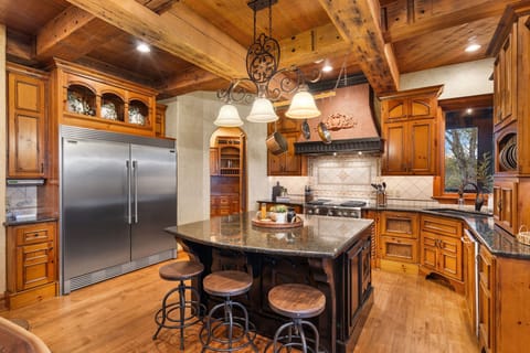 Kitchen stocked with all your cooking basics!