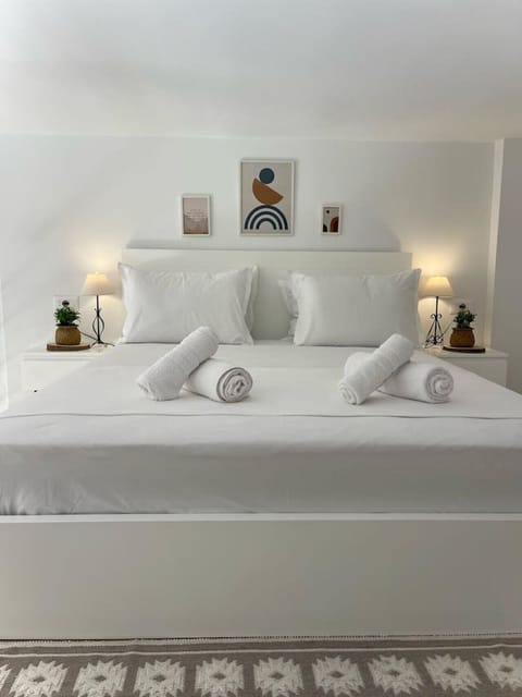 Bedroom with a double bed