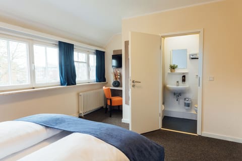 Desk, laptop workspace, free WiFi