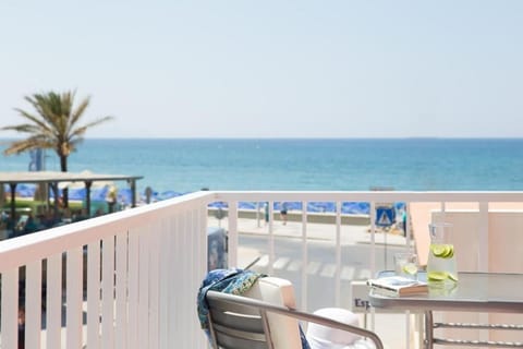 Comfort Apartment, Balcony, Beach View | Balcony