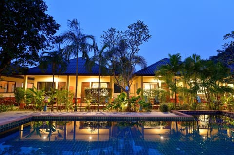 Outdoor pool, sun loungers