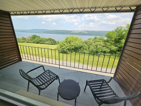 Deluxe Queen Room, Lake View | Balcony view