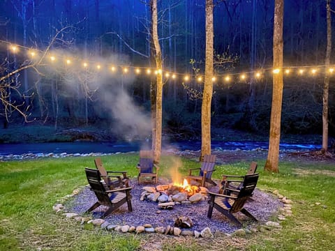 Imagine roasting marshmallows under the stars with the creek as your soundtrack.