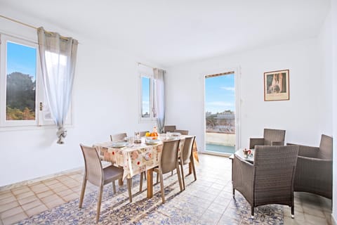Living and dining room