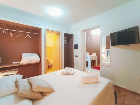 Room, Garden View | Soundproofing, free WiFi