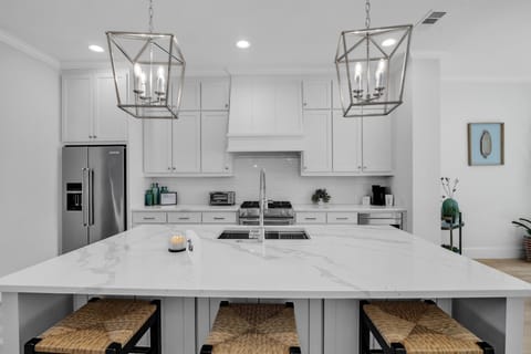 Duplex, 3 Bedrooms | Private kitchen | Fridge, oven, coffee/tea maker, toaster