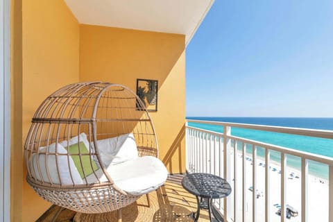 Welcome to Sterling Reef 905!