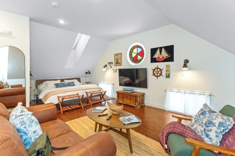Cozy spot for couples to unwind and reconnect