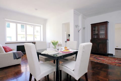 Apartment (2 Bedrooms) | Living area | TV