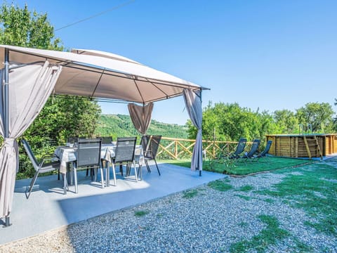 Shade, Outdoor Furniture, Chair, Deck, Canopy, Garden, Outdoor Structure, Eco Hotel, Patio, Tent