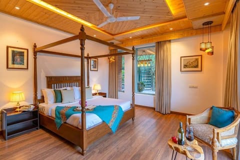 Deluxe Double or Twin Room, Hill View | Desk, laptop workspace, WiFi (free)