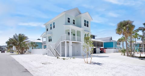 Welcome to Easy & Lazy Retreat