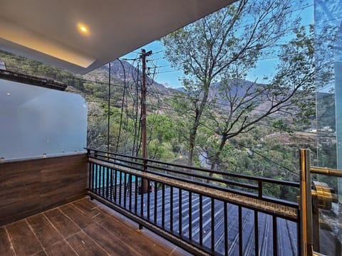 Superior Double Room | Balcony view