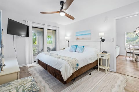 Master Bedroom (1)
