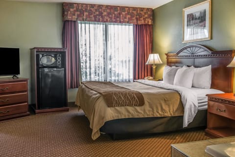 In-room safe, desk, laptop workspace, iron/ironing board