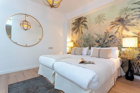 Apartment (3 Bedrooms) | 3 bedrooms, iron/ironing board, free cribs/infant beds, free WiFi