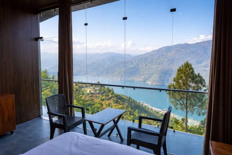 Family Room | 1 bedroom, free WiFi, bed sheets